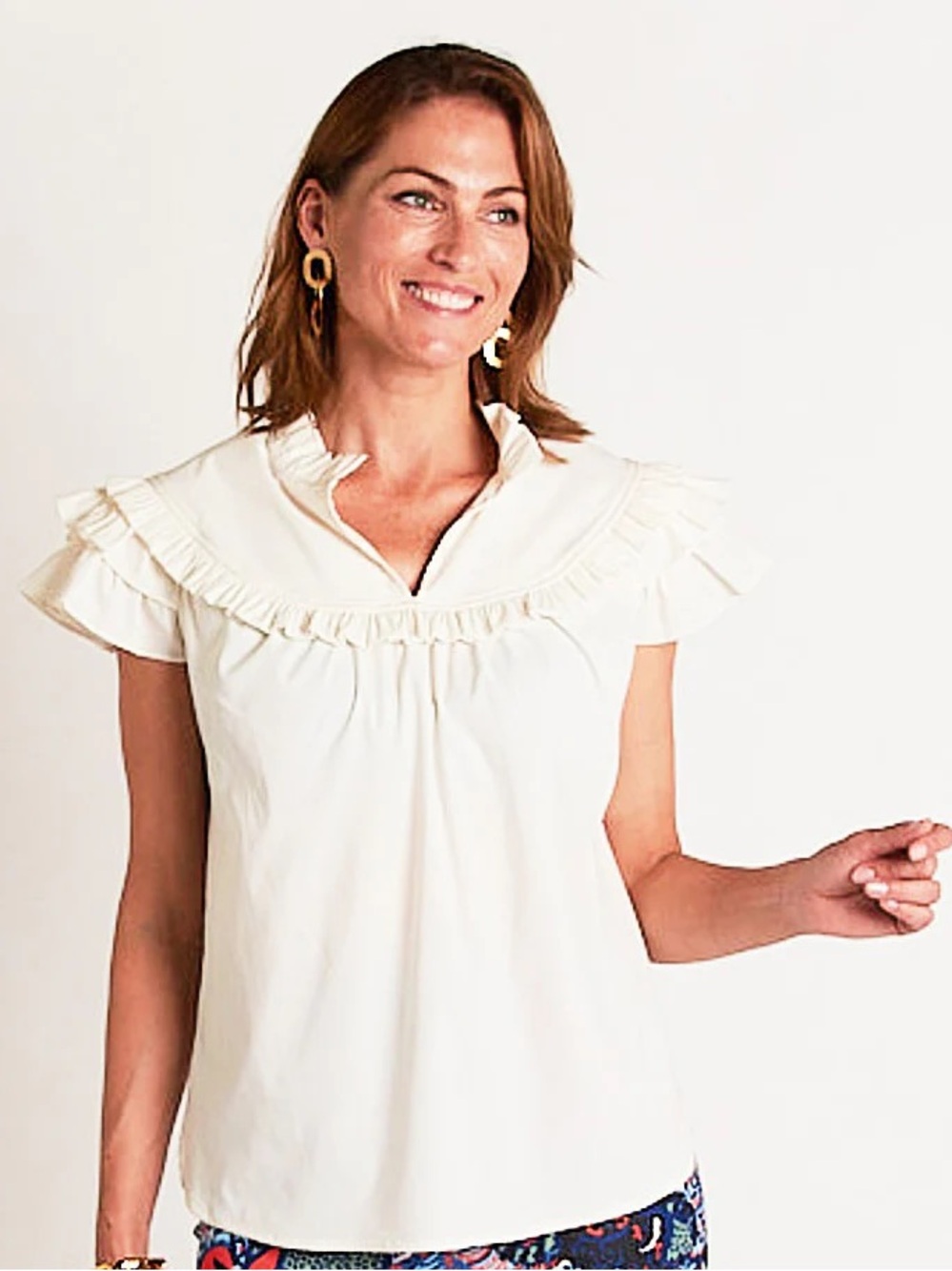 CK BRADLEY Silla Top in Off White Ruffle Coastal Contemporary. 16 - Picture 4 of 7